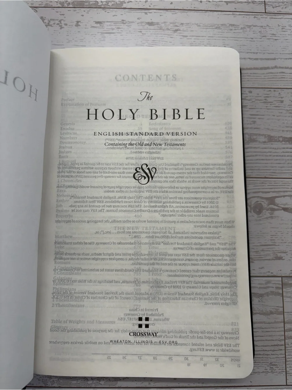 ESV Holy Bible Crossway Black English Standard Version 9” x 6”